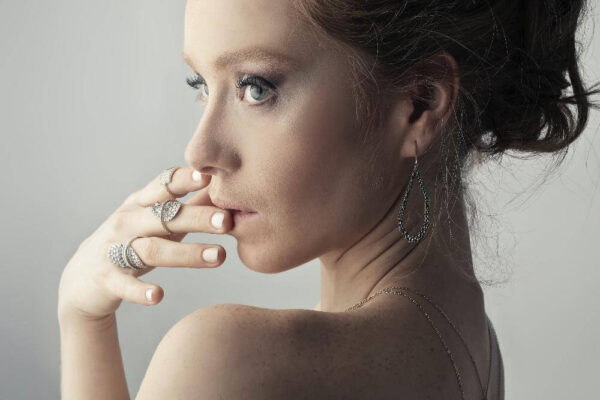 מועדוני חשפנות: היסטוריה ורגולציה של מוסד שנוי במחלוקת מועדוני חשפנות: היסטוריה ורגולציה של מוסד שנוי במחלוקת