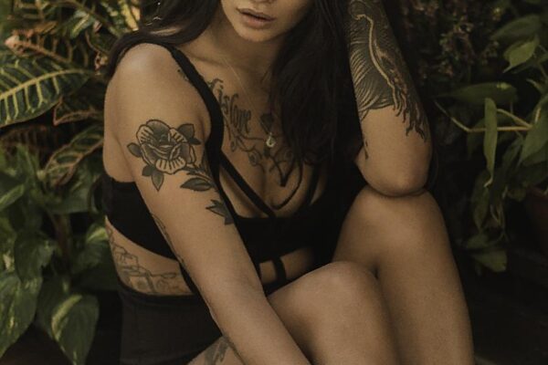 אוננות: הדרך האולטימטיבית להנאה עצמית אוננות: הדרך האולטימטיבית להנאה עצמית